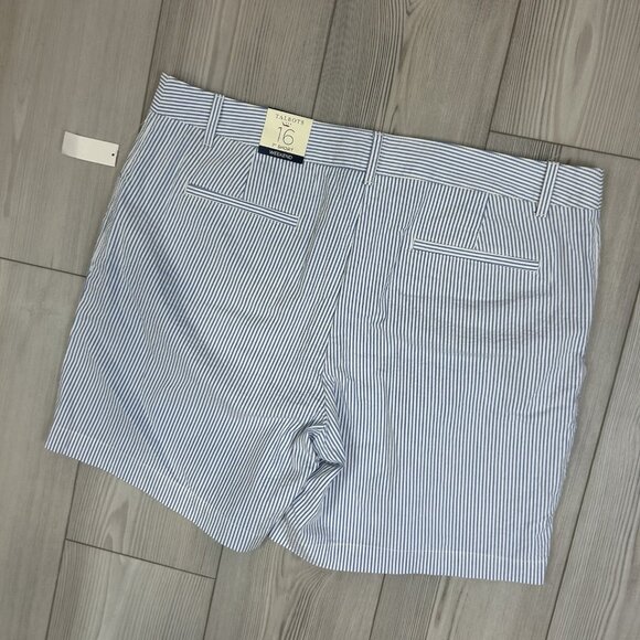 NWT Talbots Size 16 Weekend Shorts Blue White Seersucker 7” Inseam - Picture 9 of 11